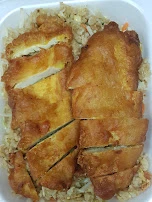 Gebratene Reisgerichte Mit Knusprigerhähnchen